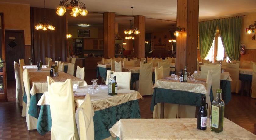 Hotel Belvedere Сан-Дзено-ди-Монтанья Экстерьер фото